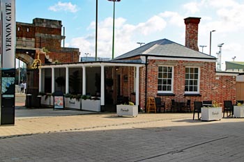 Parade Tea Rooms, find Gunwharf Quays Restaurants